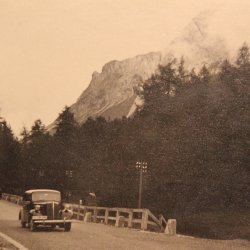 Mit dem Mercedes am Fuße der Zugspitze (1935)