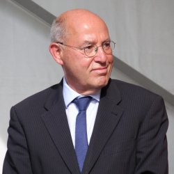 Dr. Gregor Gysi - Politiker - Rechtsantwalt - Autor